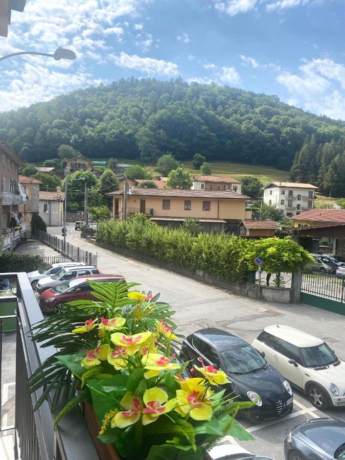 Mountains And Lake Como Apartments Valbrona Esterno foto